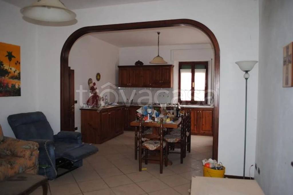 casa indipendente in vendita a Castiglione del Lago