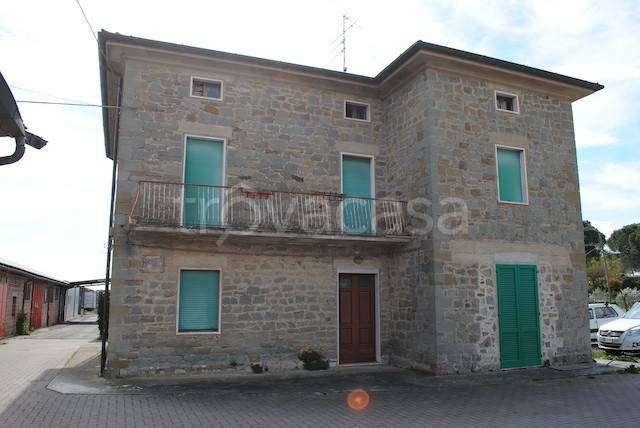 casa indipendente in vendita a Castiglione del Lago