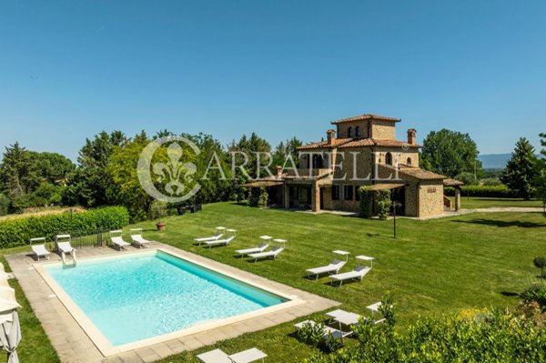 casa indipendente in vendita a Castiglione del Lago