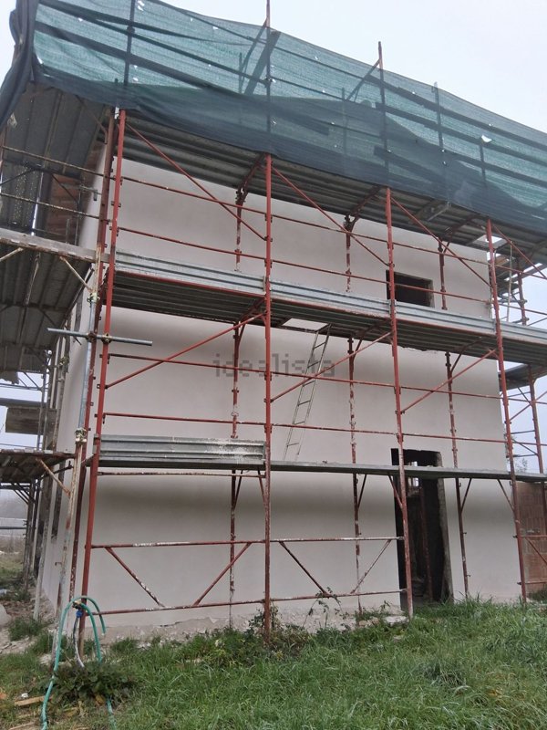 casa indipendente in vendita a Castiglione del Lago