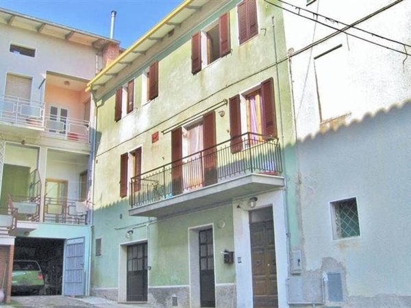 casa indipendente in vendita a Castiglione del Lago