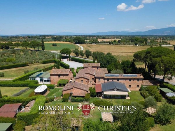 villa in vendita a Castiglione del Lago