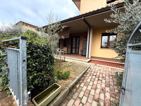 casa indipendente in vendita a Castiglione del Lago
