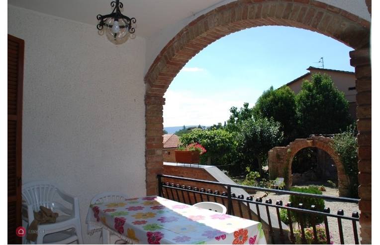 casa indipendente in vendita a Castiglione del Lago in zona Porto