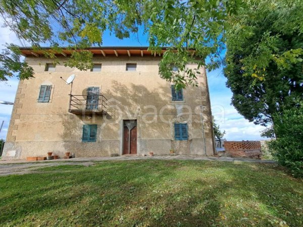 casa indipendente in vendita a Castiglione del Lago