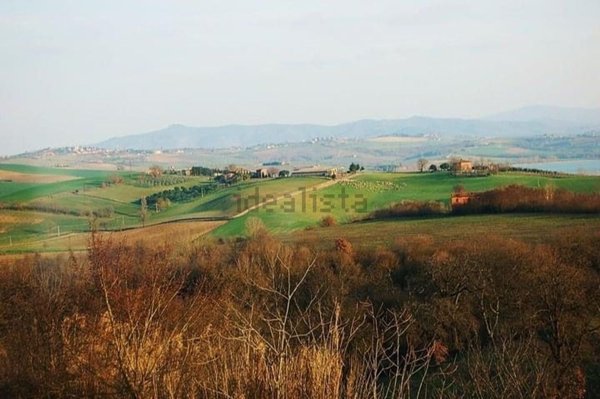 casa indipendente in vendita a Castiglione del Lago