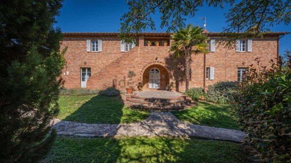 casale in vendita a Castiglione del Lago