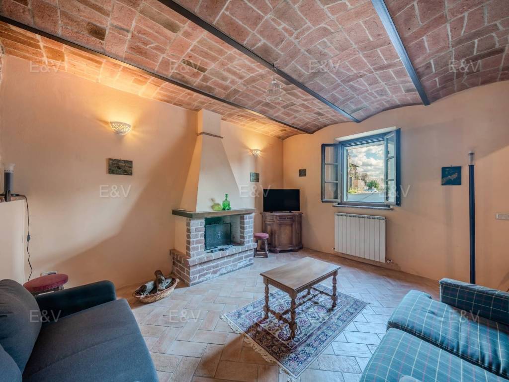 quadrivano in vendita a Castiglione del Lago