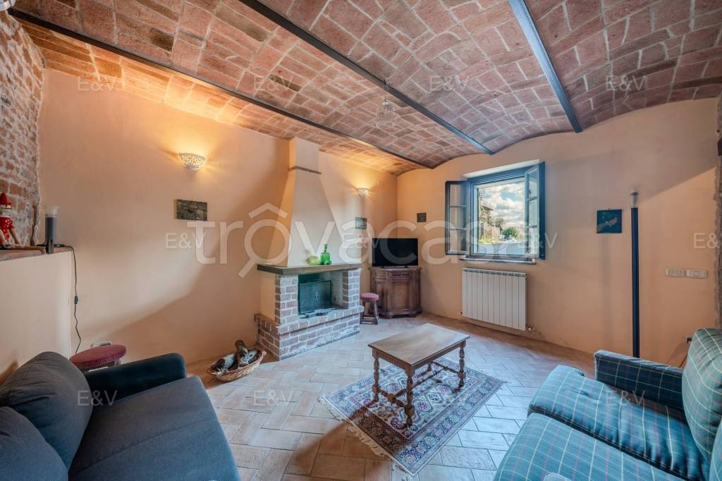casa indipendente in vendita a Castiglione del Lago