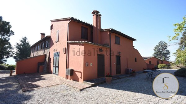 casa indipendente in vendita a Castiglione del Lago