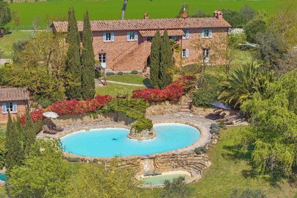 casale in vendita a Castiglione del Lago