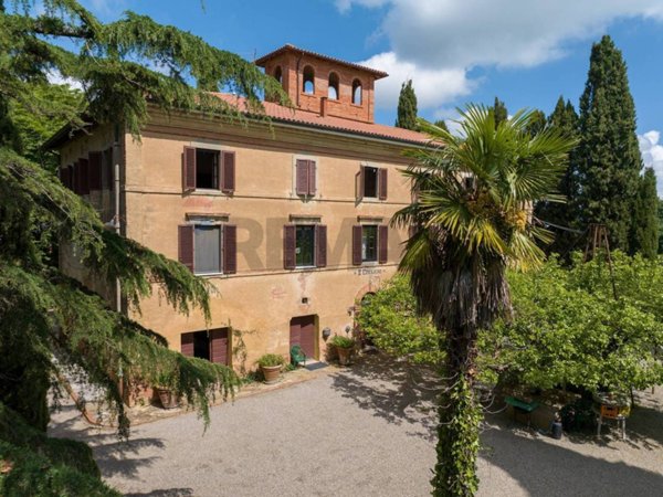 casa indipendente in vendita a Castiglione del Lago