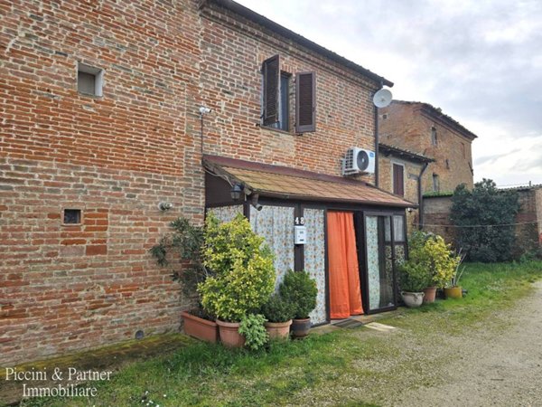 casa indipendente in vendita a Castiglione del Lago