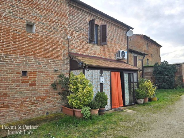 casa indipendente in vendita a Castiglione del Lago