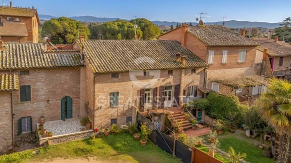 appartamento in vendita a Castiglione del Lago in zona Gioiella