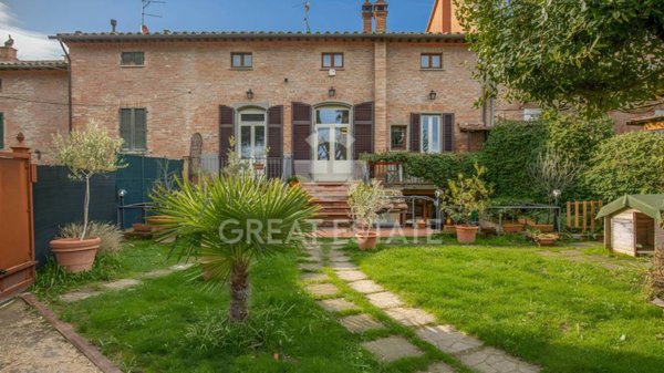 appartamento in vendita a Castiglione del Lago in zona Gioiella