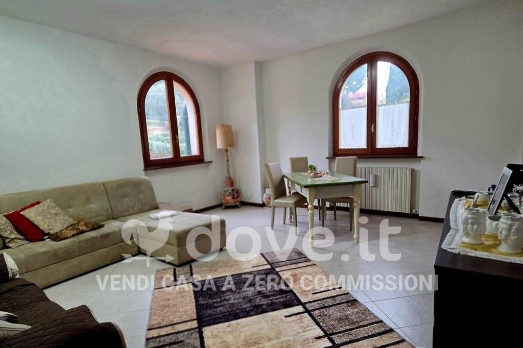 casa indipendente in vendita a Castiglione del Lago