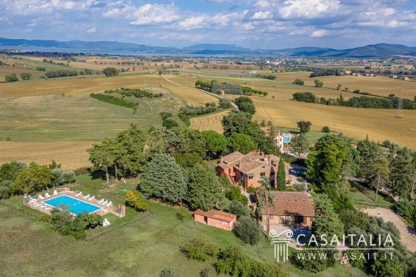 villa in vendita a Castiglione del Lago in zona Villastrada
