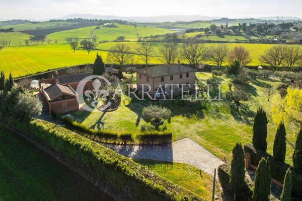casale in vendita a Castiglione del Lago