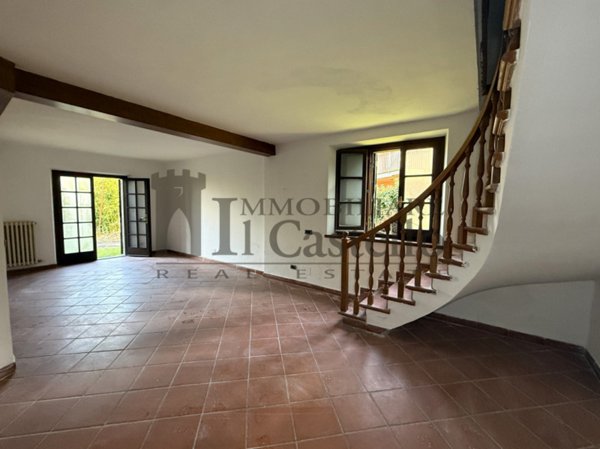 casa indipendente in vendita a Castiglione del Lago in zona Villastrada