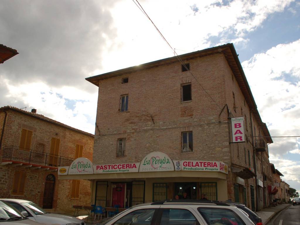 casa indipendente in vendita a Castiglione del Lago in zona Panicarola