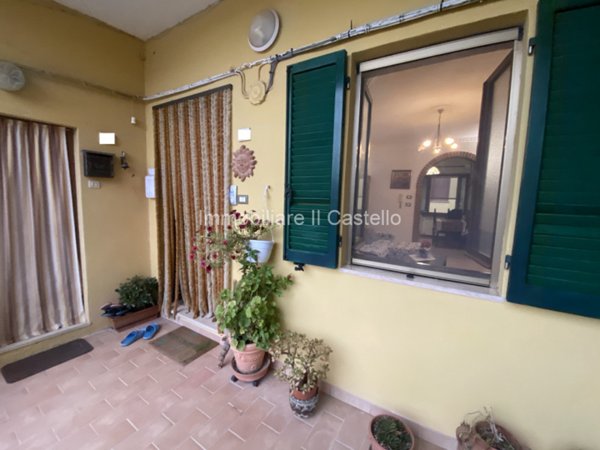 casa semindipendente in vendita a Castiglione del Lago in zona Macchie