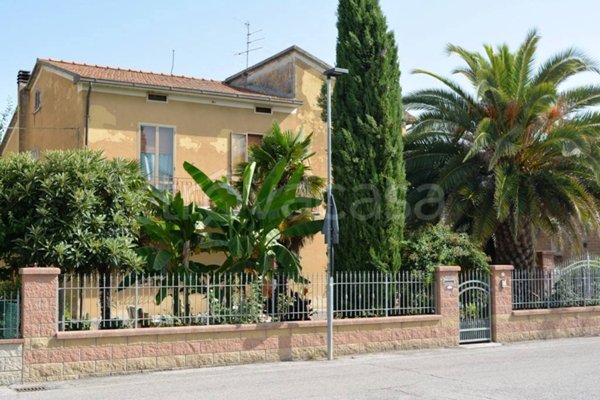 casa indipendente in vendita a Castiglione del Lago