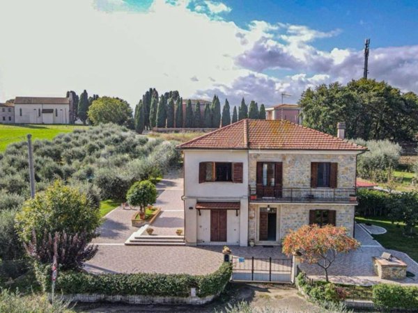 casa indipendente in vendita a Castiglione del Lago in zona Macchie