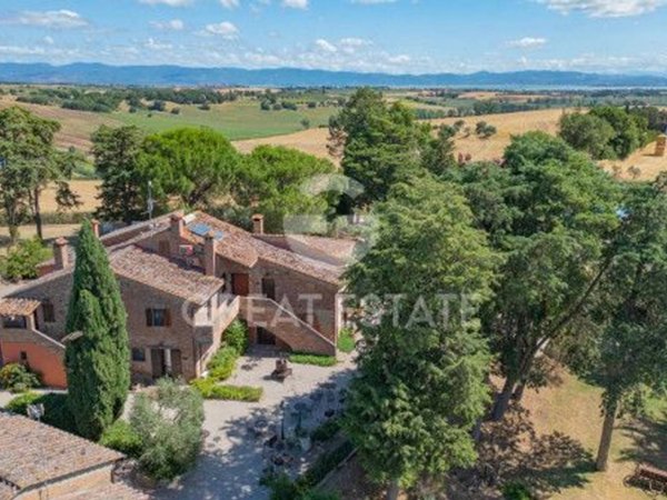 casa indipendente in vendita a Castiglione del Lago