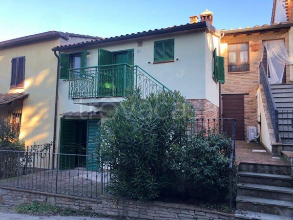 casa indipendente in vendita a Castiglione del Lago