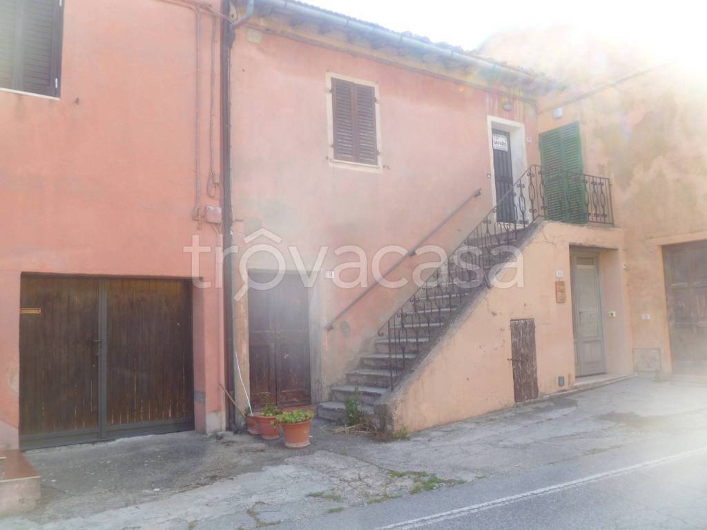 casa indipendente in vendita a Castiglione del Lago