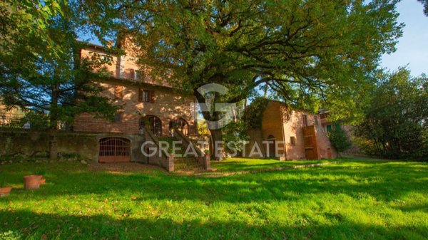 casa indipendente in vendita a Castiglione del Lago