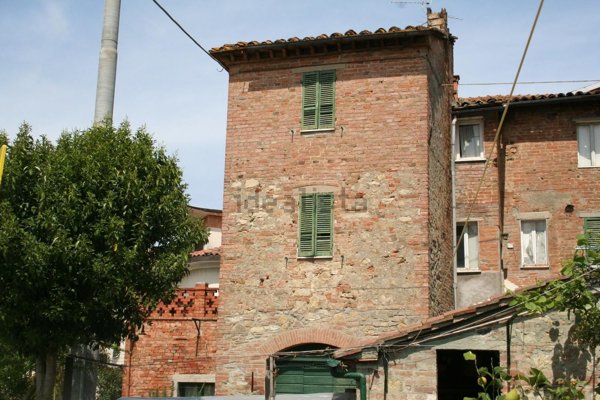 casa indipendente in vendita a Castiglione del Lago in zona Macchie