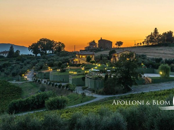 villa in vendita a Castiglione del Lago