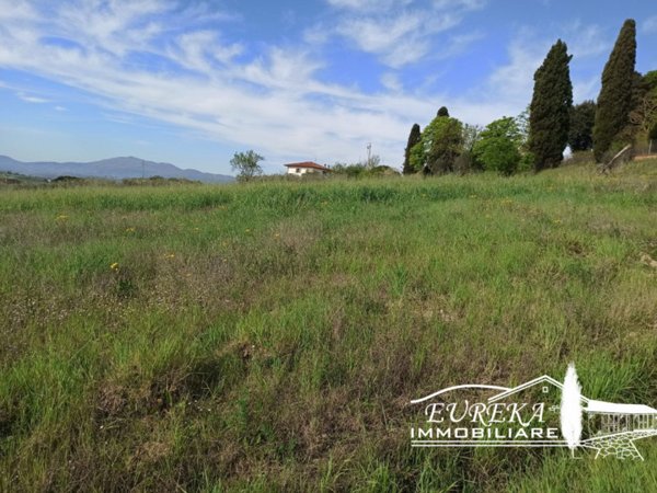 terreno in vendita a Castiglione del Lago in zona Villastrada
