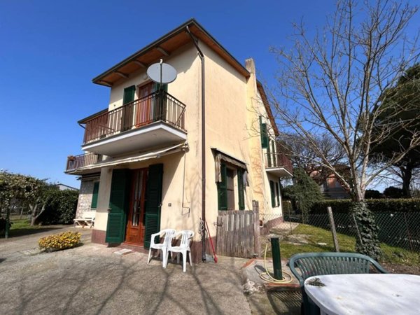 casa indipendente in vendita a Castiglione del Lago