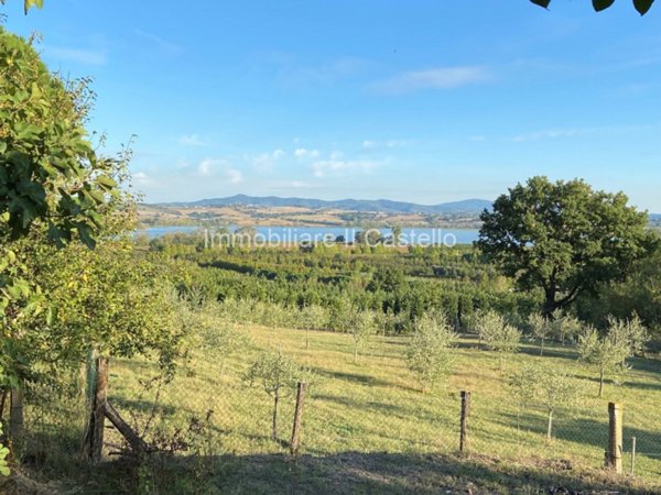 appartamento in vendita a Castiglione del Lago in zona Porto