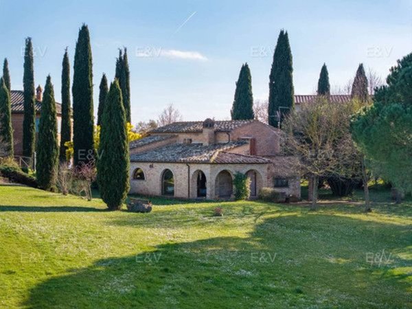 casa indipendente in vendita a Castiglione del Lago