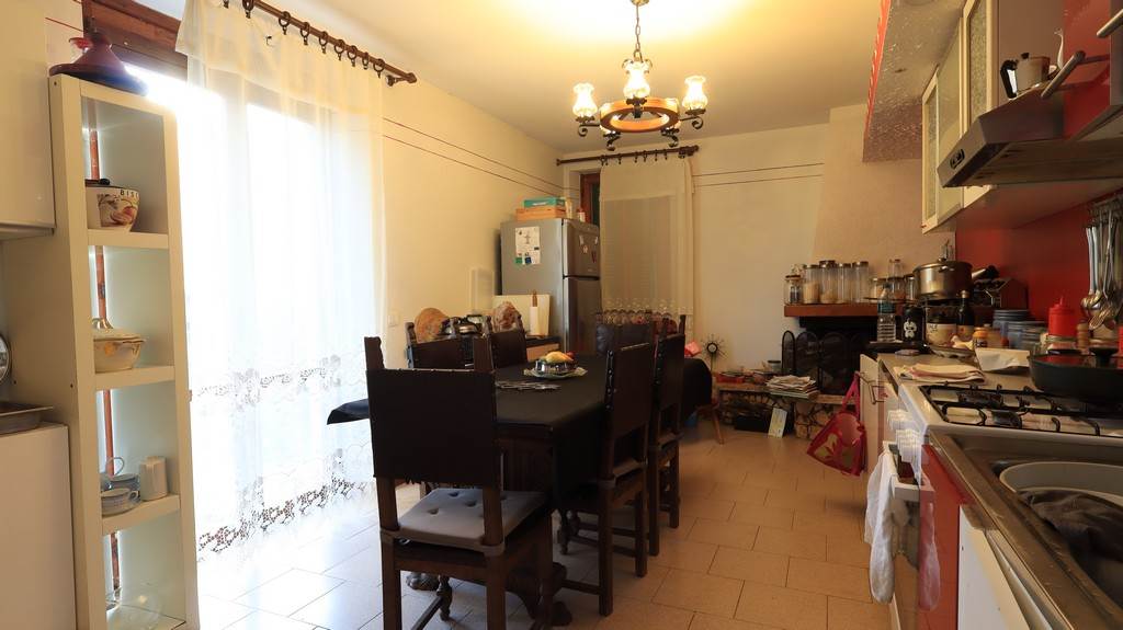 casa indipendente in vendita a Castiglione del Lago