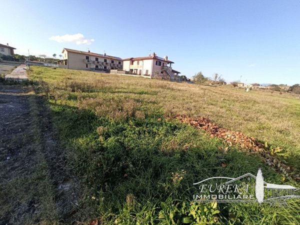 terreno edificabile in vendita a Castiglione del Lago