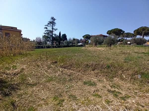 terreno edificabile in vendita a Castiglione del Lago