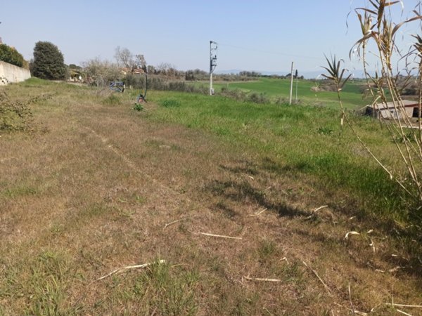 terreno edificabile in vendita a Castiglione del Lago
