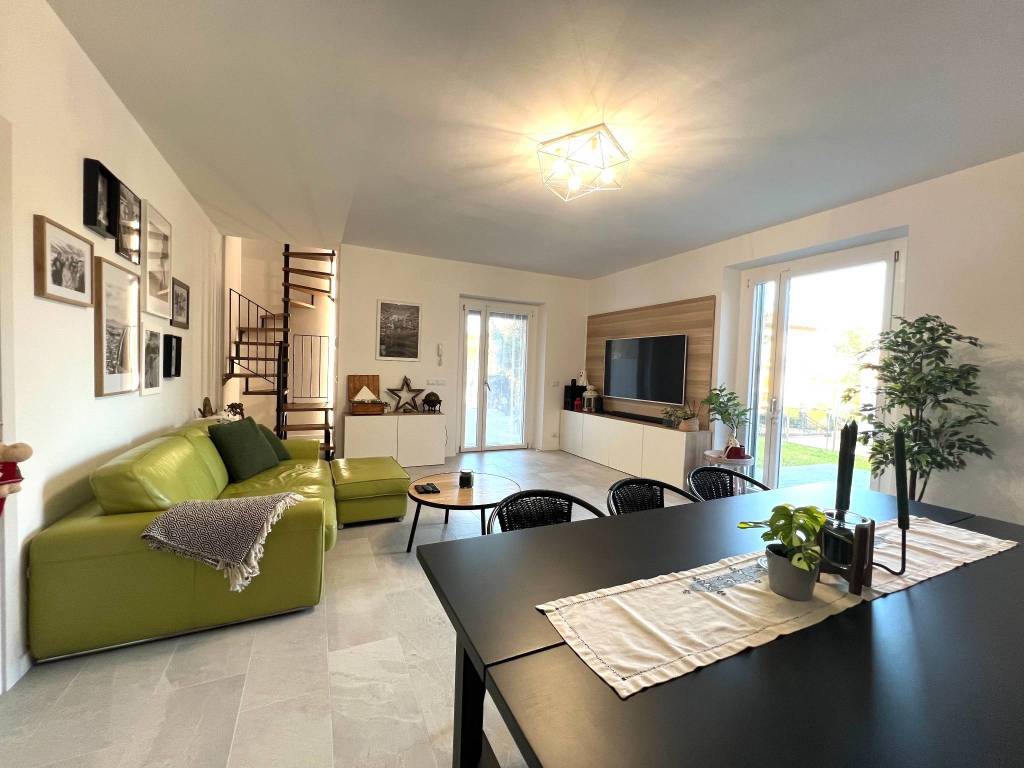 casa indipendente in vendita a Castiglione del Lago