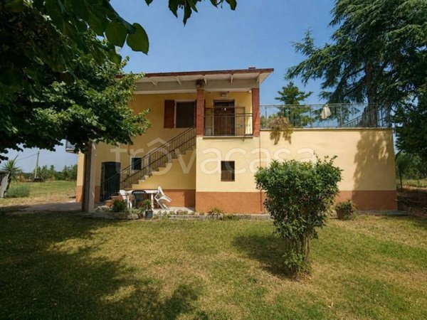 casa indipendente in vendita a Castiglione del Lago in zona Vaiano