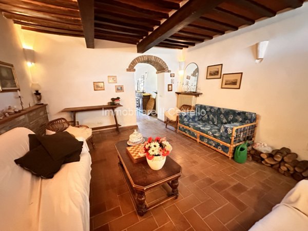 casa indipendente in vendita a Castiglione del Lago