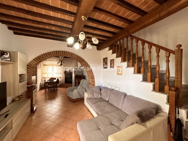 casa indipendente in vendita a Castiglione del Lago