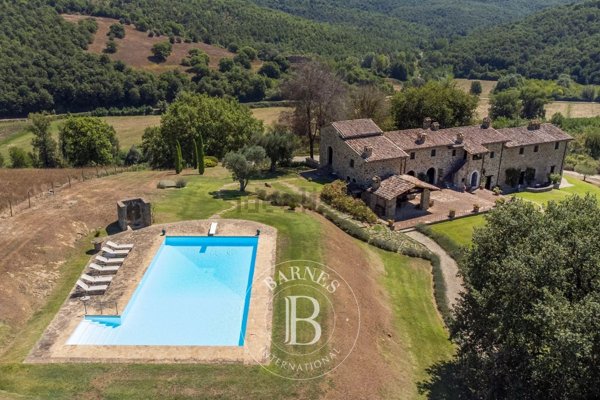 casa indipendente in vendita a Castiglione del Lago