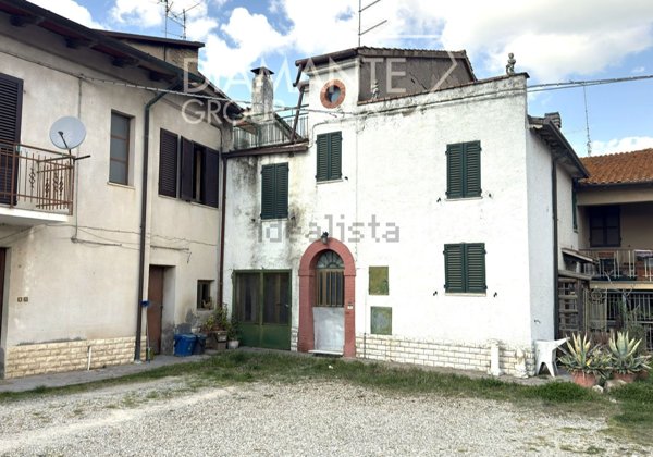 quadrivano in vendita a Castiglione del Lago