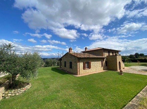 casa indipendente in vendita a Castiglione del Lago