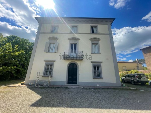 casa indipendente in vendita a Castiglione del Lago